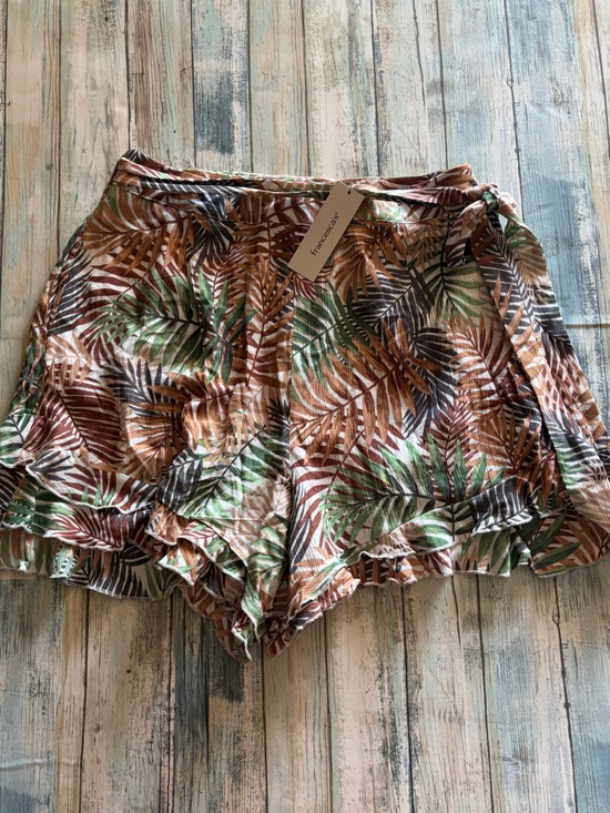 Francesca's Collections Pants - Francesca's Collections Brown Green Tropical Leaf Ruffle Shorts Size L NWT